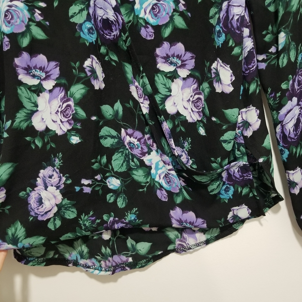 Belle and Sky Blouse - Picture 6 of 6